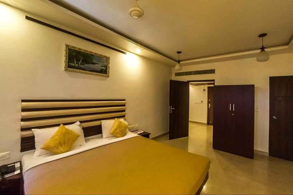 โรงแรมคิง พาราไดซ์ - ศรีรังคาม Tiruchirappalli ภายนอก รูปภาพ